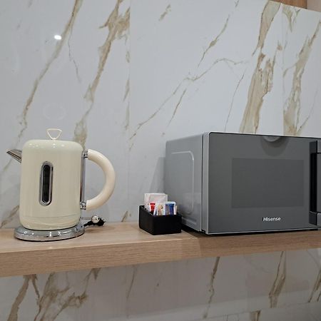 O Vascio E Nannin Apartment Napoli Bagian luar foto