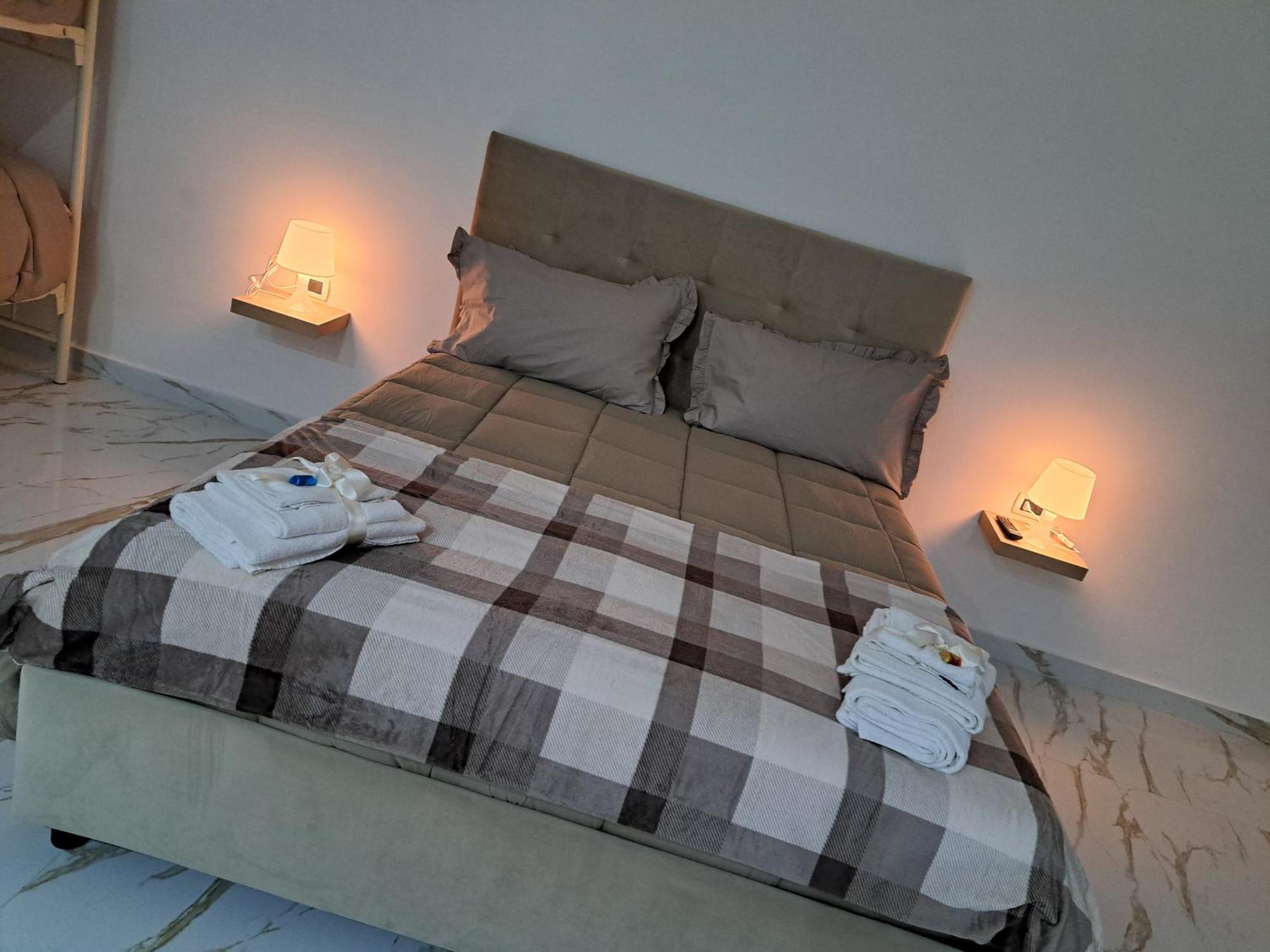 O Vascio E Nannin Apartment Napoli Bagian luar foto