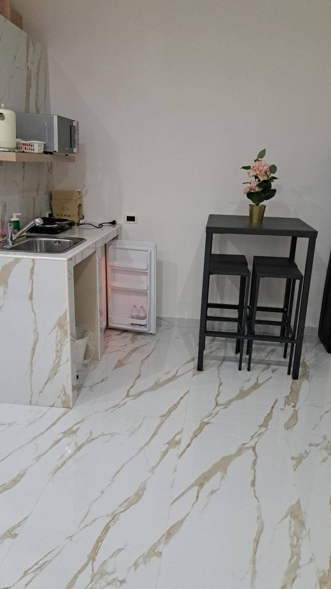O Vascio E Nannin Apartment Napoli Bagian luar foto