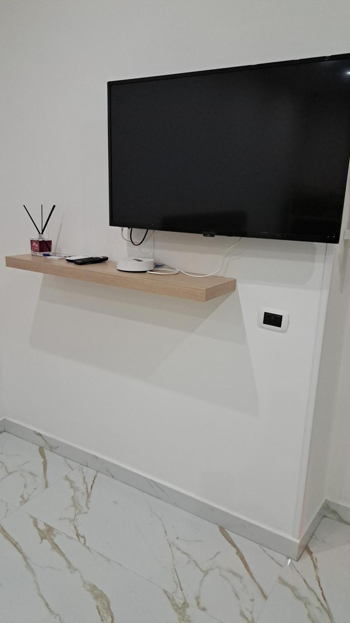O Vascio E Nannin Apartment Napoli Bagian luar foto